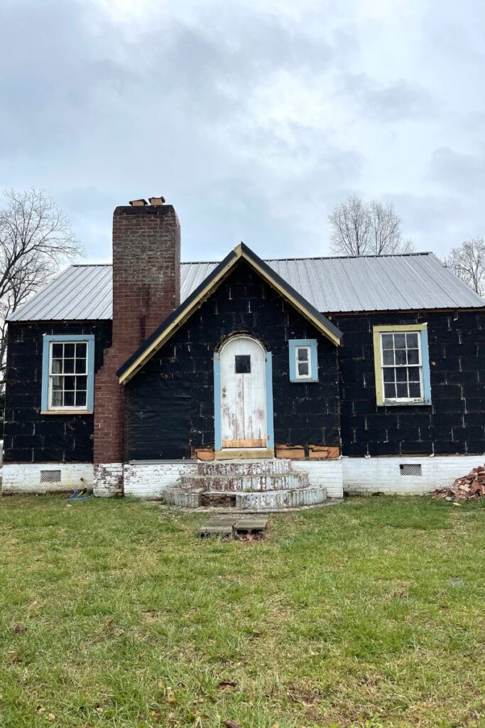 The Carolina Cottage Gets a Shiny New Roof
