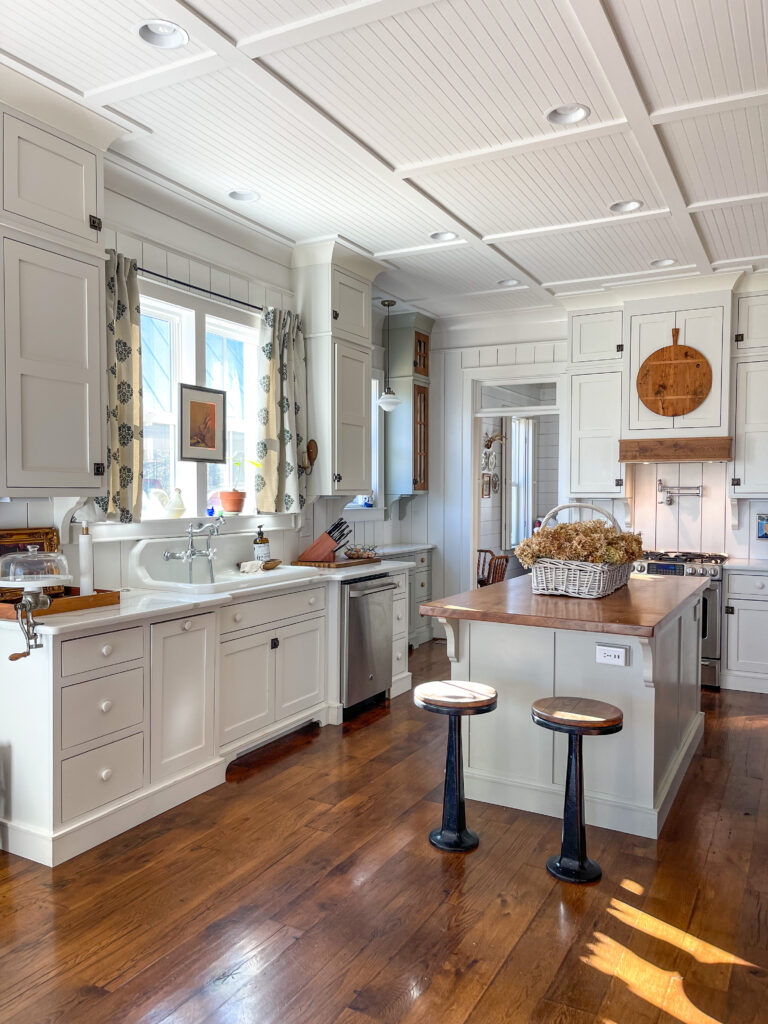 thorn cove abode dream kitchen ceiling